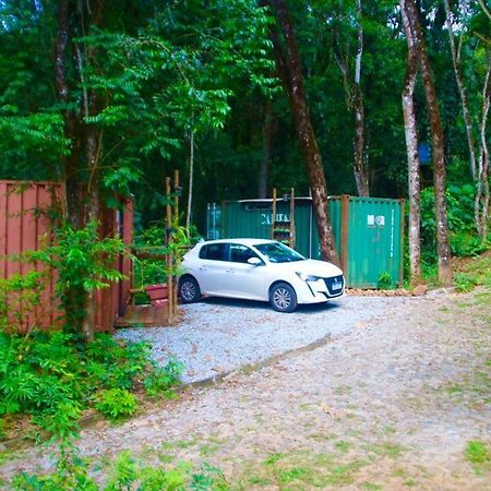 Econtainer Suites Macacos Macacos  Kültér fotó